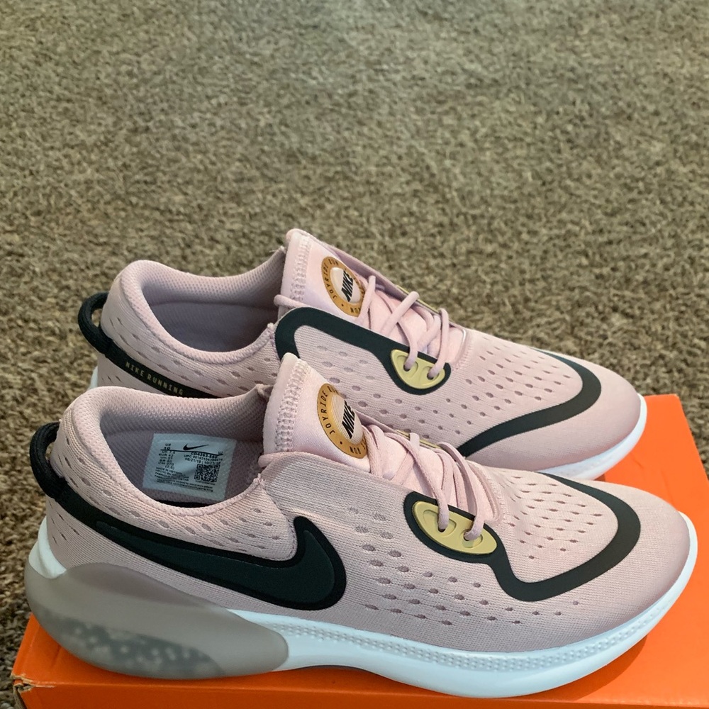New Women’s Nike Joyride Dual Run